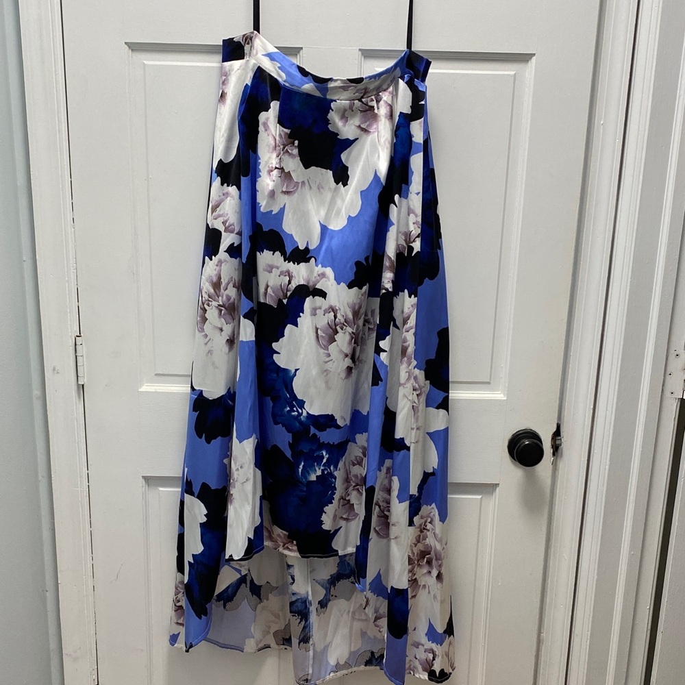 Jodi Kristopher Blue and White Floral High Low Skirt